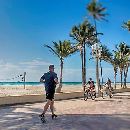 2602 E Hallandale Beach Blvd 1 Br Villa Eksteriør bilde